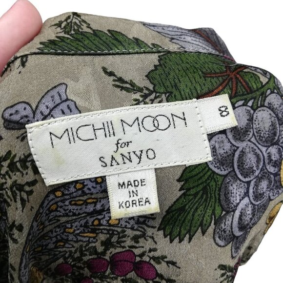 Vintage 100% Silk Dark Floral Asymmetrical Collar Blouse Size 8 Michii Moon - Picture 2 of 10